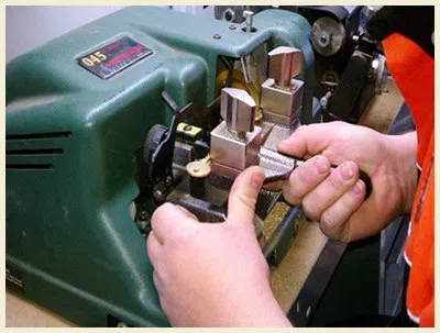 Posen IL Locksmith Store Posen, IL 708-407-9973 - 18-key-making